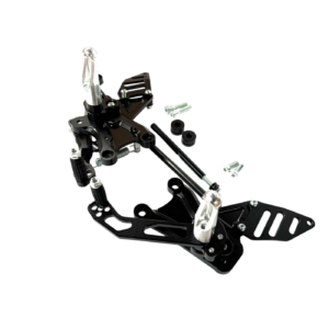 PEDANE ARRETRATE REARSETS FLYHAMMER RSV4 TUONO V4 17-24 ANODIZZATE NERE BLACK