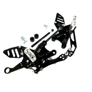 PEDANE ARRETRATE REARSETS FLYHAMMER RSV4 TUONO V4 17-24 ANODIZZATE NERE BLACK