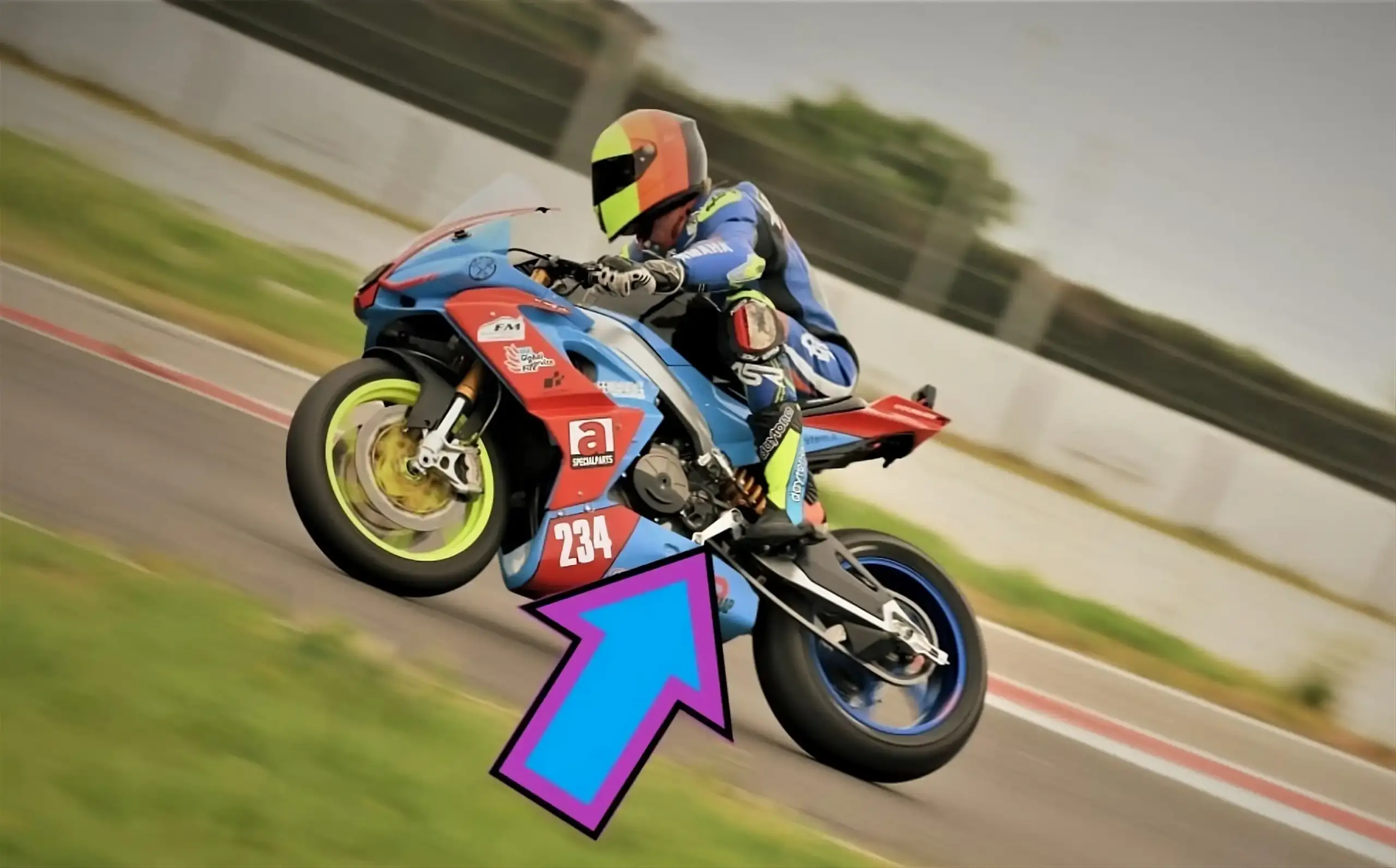 Installation Manual RS660 Adjustable Rearset Brackets Kit 1 Aprilia RS660 on track with adjustable rearset brackets