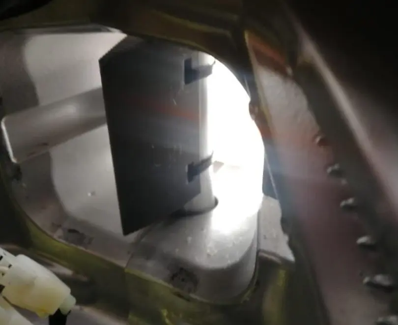 Installation Manual RS660 Ram Air Intake Kit 4 FIG 3: Steering stem fin installation