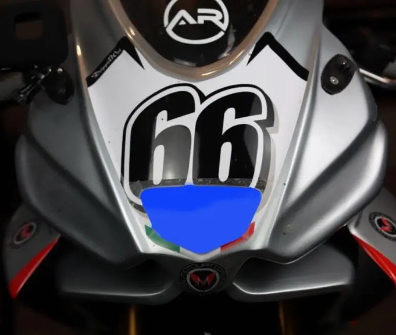 Installation Manual RS660 Ram Air Intake Kit 5 FIG 4: Fairing cut template placement